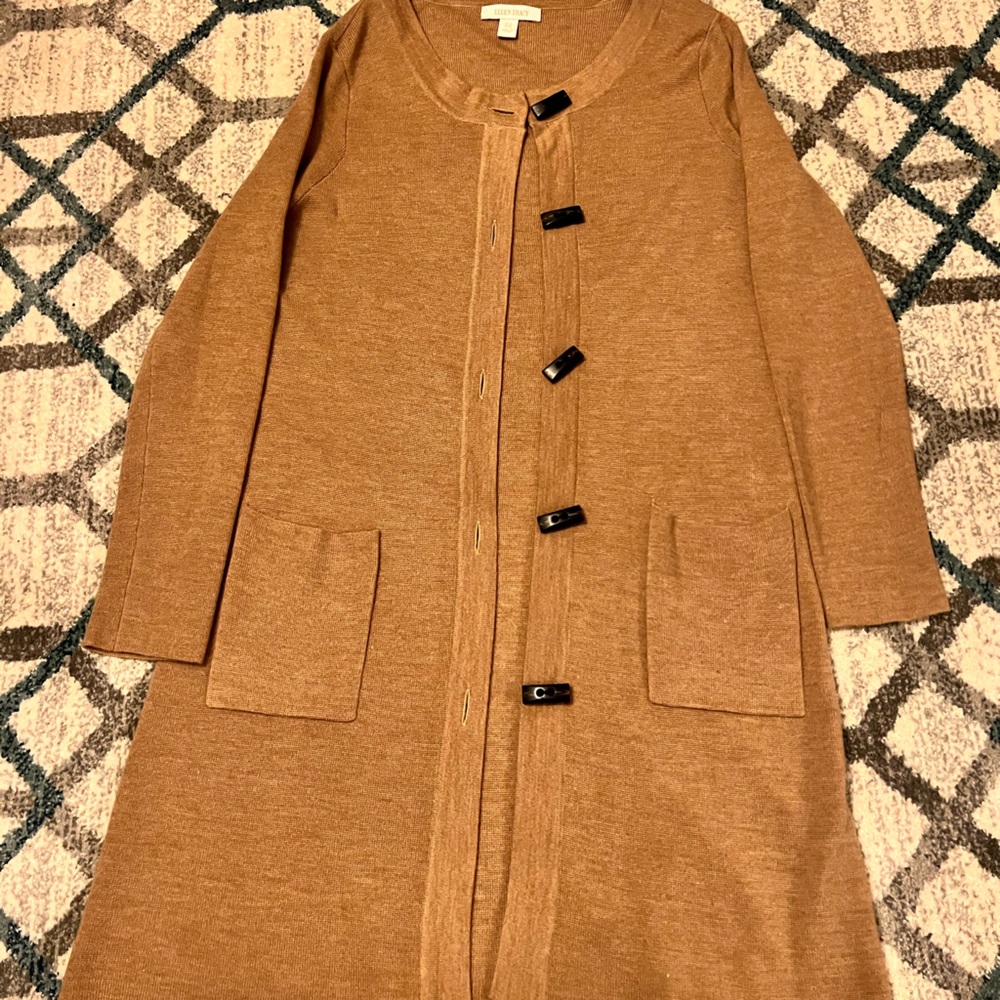 Ellen Tracy women long sleeves cardigan sweater